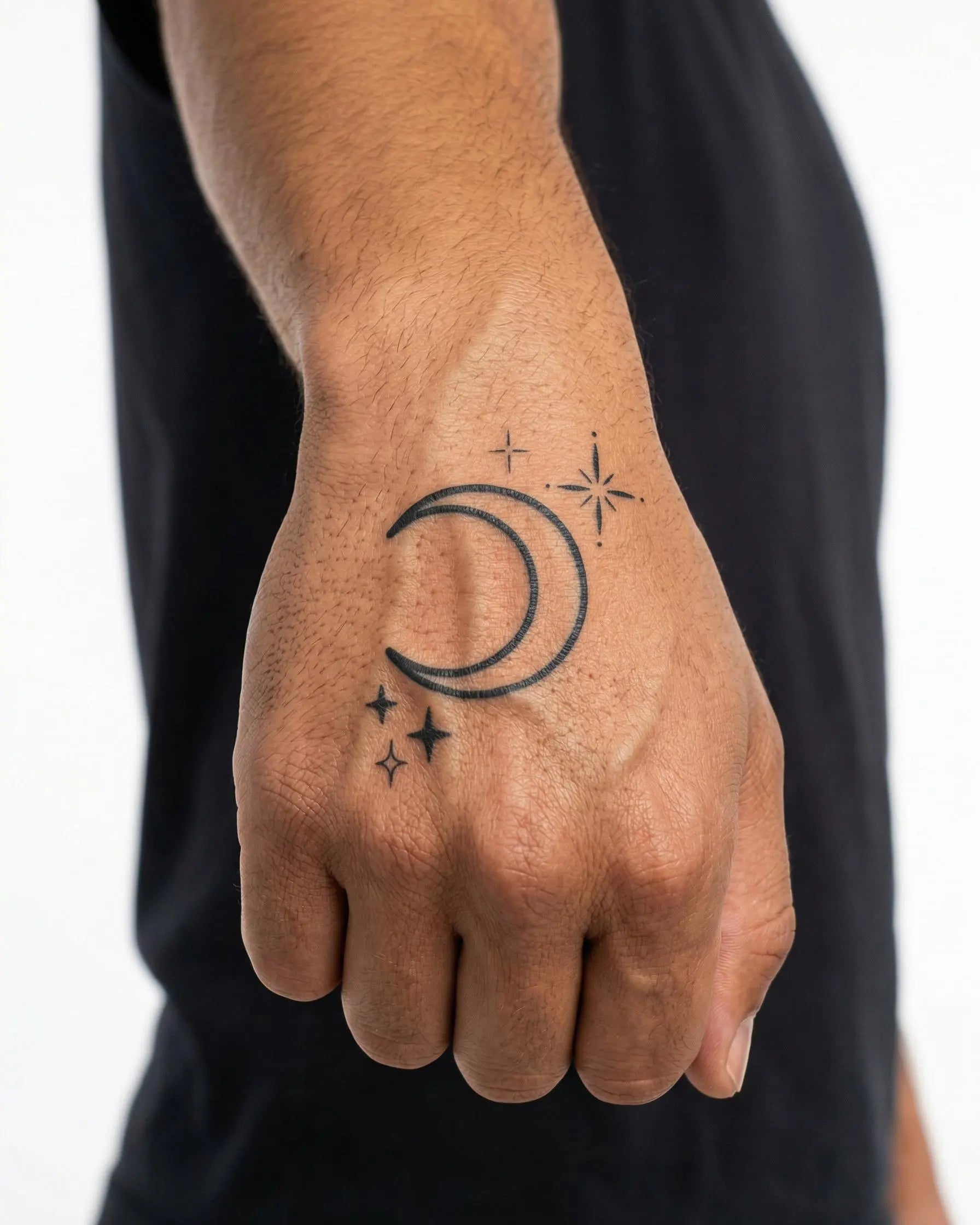 Tatouage éphémère croissant de lune étoiles fineline