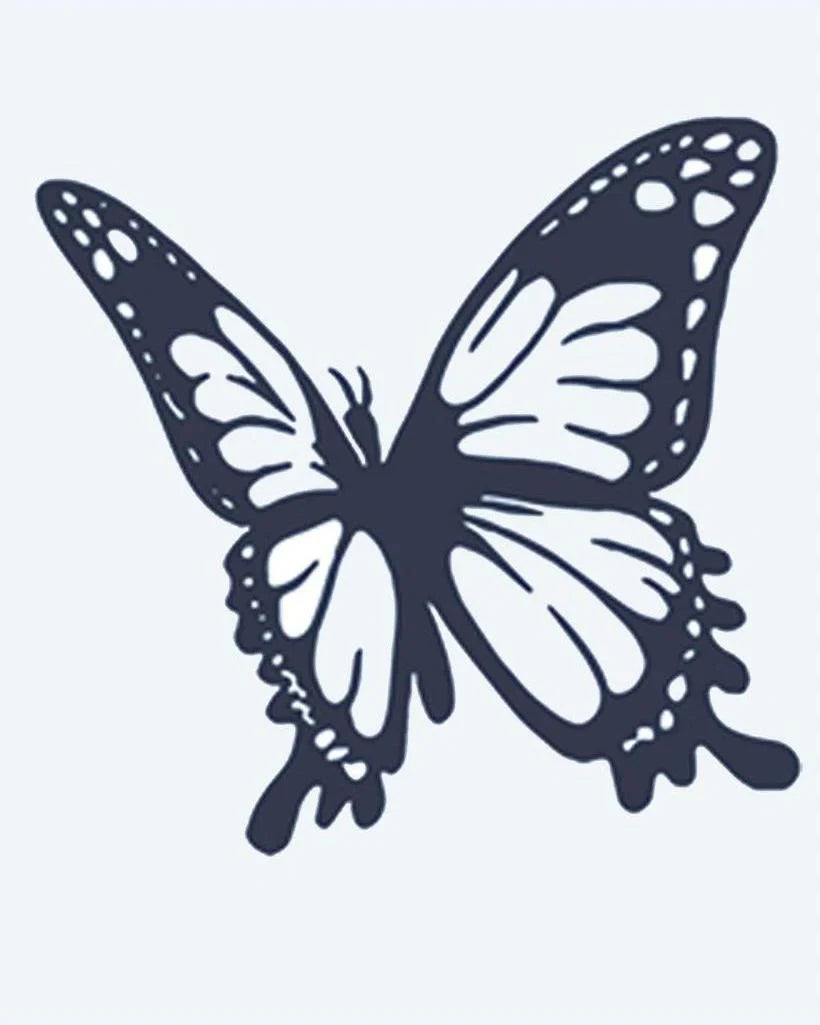 Tatouage éphémère monarque sur omoplate femme